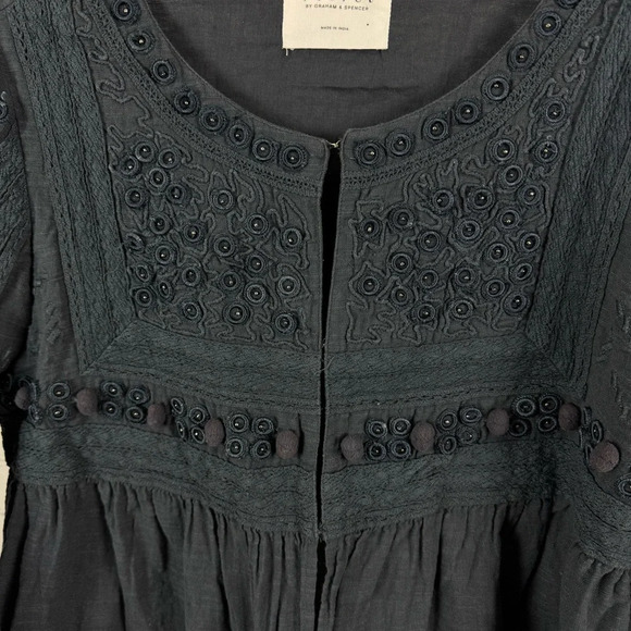 Velvet Graham & Spencer Womens Beaded Embroidered Top Gray Cotton Size Small - Picture 4 of 9